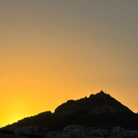 Aelis Suites In Psyrri - Rooftop Access & Acropolis View-3